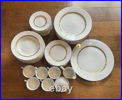 RETRONEU IMPERIAL GOLD SET Porcelain with 22K Gold Band. 44 Piece Service For 8 RETRONEU IMPERIAL GOLD SET Porcelain with 22K Gold Band. 44 Piece Service For 8