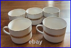 RETRONEU IMPERIAL GOLD SET Porcelain with 22K Gold Band. 44 Piece Service For 8 RETRONEU IMPERIAL GOLD SET Porcelain with 22K Gold Band. 44 Piece Service For 8