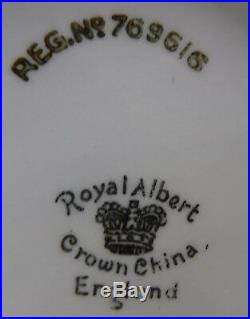 ROYAL ALBERT china ROYALTY GOLD 8416 pattern 25-piece Cake or Dessert Set