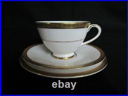 Royal Doulton Royal Gold H4980 Pattern 22 Piece Coffee Service for sale