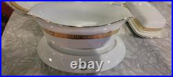 Royal Gallery Gold Buffet Service for 12 1991 New