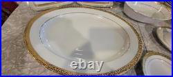 Royal Gallery Gold Buffet Service for 12 1991 New