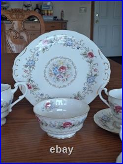 Royal Standard Fine China Pink & Blue Floral Design 20 Piece Dinnerware Grouping Royal Standard Fine China Pink & Blue Floral Design 20 Piece Dinnerware Grouping