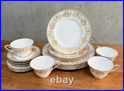 Royal Worcester Bone China POMPADOUR 20 Pc Dinnerware Set