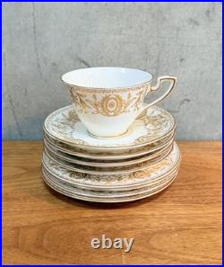 Royal Worcester Bone China POMPADOUR 20 Pc Dinnerware Set