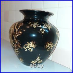 SATSUMA China Beautiful Porcelain/Ceramic Black with Gold Vase Greek/Roman Scene SATSUMA China Beautiful Porcelain/Ceramic Black with Gold Vase Greek/Roman Scene
