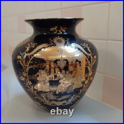 SATSUMA China Beautiful Porcelain/Ceramic Black with Gold Vase Greek/Roman Scene SATSUMA China Beautiful Porcelain/Ceramic Black with Gold Vase Greek/Roman Scene