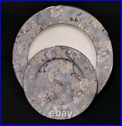 Sanderson 4 LUXURY PORCELAIN DINNER PLATES blue gold rim Asian Bird 11.25 NEW