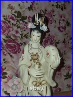 Set Of 3 Vintage Chinese Porcelain Lady Figurine Goddess Gilded Details, 9