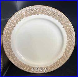 Set of 12 Elegant Royal Doulton 9 Gold Encrusted Plates