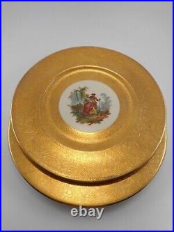 Set of 2 Vintage 22 K Gold Royal China Service / Dinner Plates