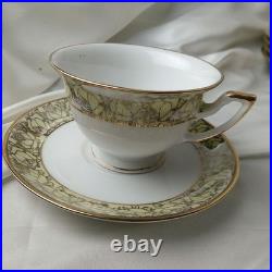 Superior China Bavaria (baveria) Warranted 22 Carat Gold Dinner Set (71 Pieces)