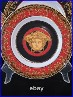 VERSACE Rosenthal China Medusa Red & Gold Dessert, Salad, Dinner Plates 4 Pc Set VERSACE Rosenthal China Medusa Red & Gold Dessert, Salad, Dinner Plates 4 Pc Set