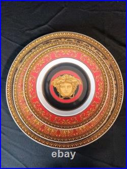 VERSACE Rosenthal China Medusa Red & Gold Dessert, Salad, Dinner Plates 4 Pc Set VERSACE Rosenthal China Medusa Red & Gold Dessert, Salad, Dinner Plates 4 Pc Set