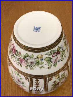 Vintage Beautiful Floral & Gold Accents Porcelain China Vase Crown Lion Mark EUC