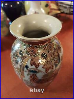 Vintage Chinese Porcelain VASE Birds Peacock Flowers 8 China Gold Raised Old