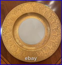 Vintage Gold Encrusted Porcelain Dinner Plates Set of 7 HUTCHENREUTHER 10.25