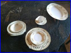 Vintage Jyoto china occupied Japan 97pc. Floral Dinner Set