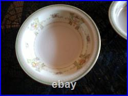 Vintage Jyoto china occupied Japan 97pc. Floral Dinner Set