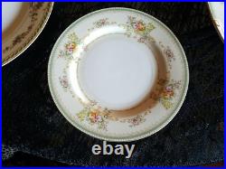 Vintage Jyoto china occupied Japan 97pc. Floral Dinner Set