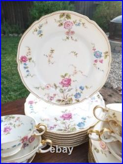Vintage Sunnyvale by Castleton Beautiful Floral Porcelain Service for 8 Complete Vintage Sunnyvale by Castleton Beautiful Floral Porcelain Service for 8 Complete