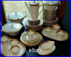Vohenstrauss Johann Seltmann Bavaria 67 Pieces Cobalt Gold Vintage China Set
