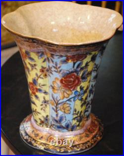 Vtg. CHINESE URN VASE Crackle Porcelain WILLIAM SUNG Hand Painted Scalloped Gilt