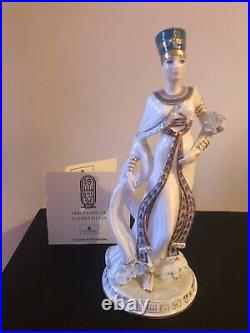 WEDGWOOD Fine Bone China NEFERTITI Figurine With 22 Carat Gold Limited Edition
