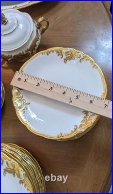 Walbrzych Wawel China Poland Gold Gilded Edge Complete Service For 10 Unboxed