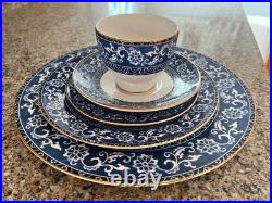 Wedgewood Bokhara Bone China, 5-piece Place Settings, Excellent Condition