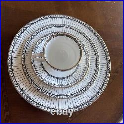 Wedgwood China Place Setting Colonnade Black with Gold Trim Dinner Plate 10 5/8
